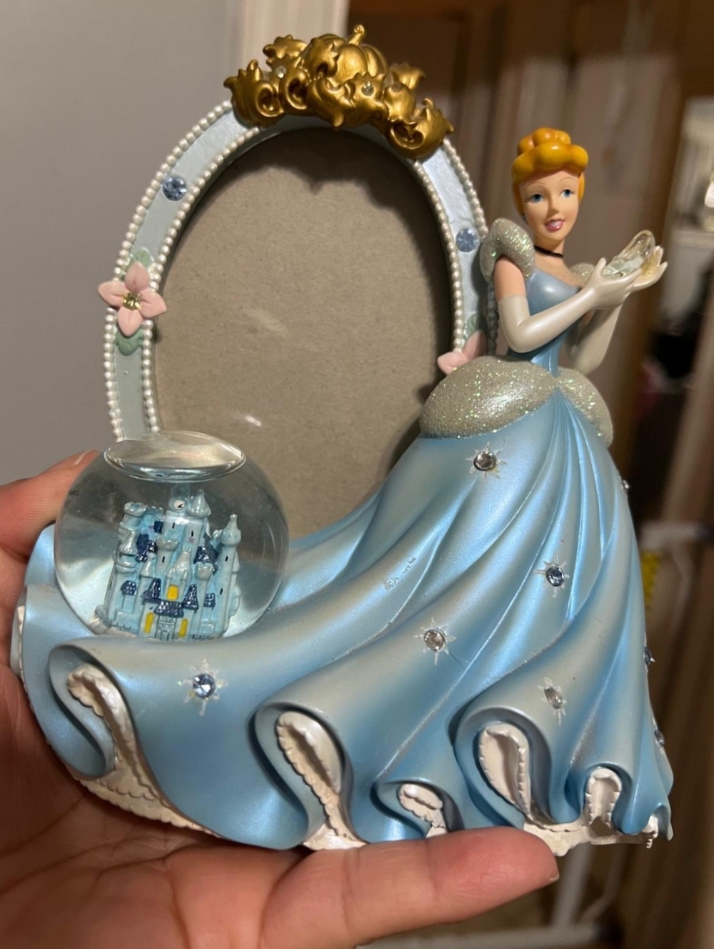 Vintage Cinderella Castle Snow Globe & Photo Frame - Light Blue - Picture 2 of 7